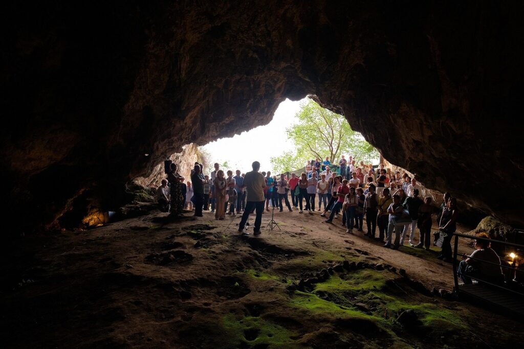 Acquedolci, convegno: “La Grotta San Teodoro, storie di uomini e faune preistoriche”